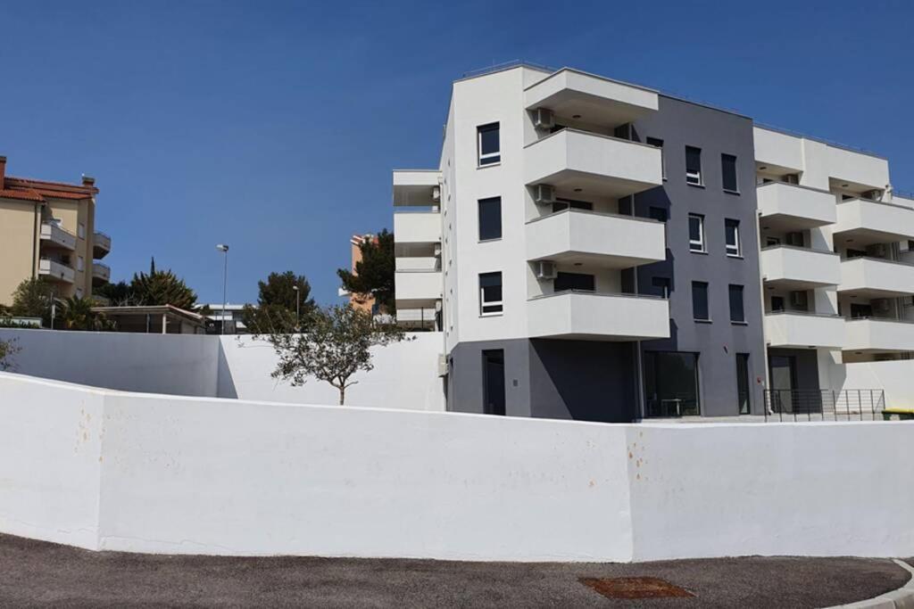 Apartment Alexandra Premantura Esterno foto